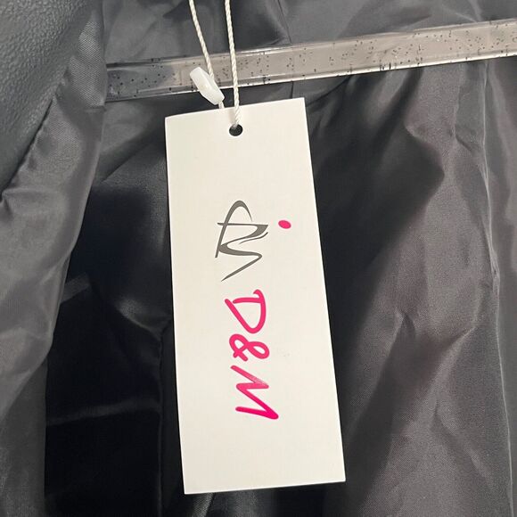 D&M Slouchy Moto Jacket Women Size Small OVERSIZED fits up to a 1X Vegan Leather - Picture 5 of 15